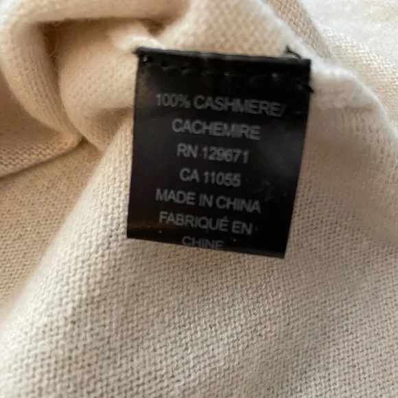 360 Cashmere Cream Cutout Cashmere Sweater Extra Small - Picture 6 of 11